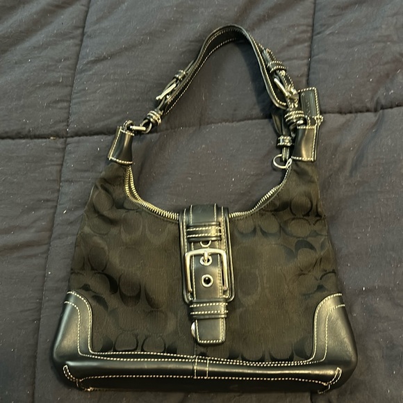Coach Handbags - Coach shoulder bag